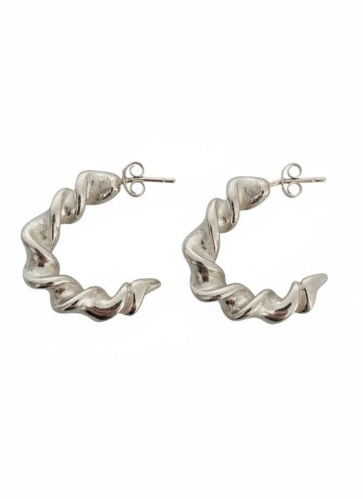 Twists and Tangles (half hoops)
